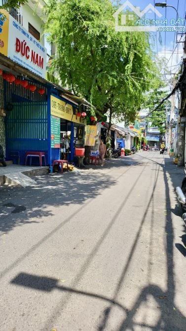 5❌17m, BÁN NHÀ 4 TẦNG, 6PN, HẺM XE HƠI, CÂY TRÂM, P9 GÒ VẤP, 7 TỶ 3 TL - 3