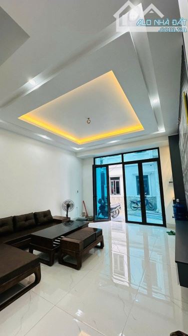 Cần bán Nhà 3 tầng xây Độc Lập ở gần ngay chợ Minh Kha, Đồng Thái, An Dương. - 3