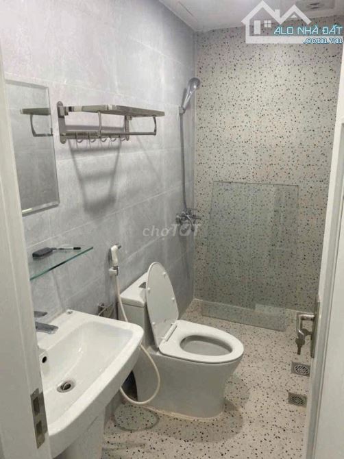 Cho thuê nhà mặt ngõ 114 Vũ Trọng Phụng, Thanh Xuân. DT 45m x 4 tầng, gồm 4 ngủ + 3 vs, - 3