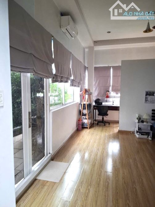 BÁN NHÀ 4 LẦU,151M2 (7.2 x 21), ĐƯỜNG 8M CỘNG HOÀ, TÂN BÌNH - 4