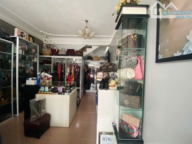 🏡Bán nhà Sổ Riêng đường nhựa ô tô, Dt: 75m2 ngang 5.5m gần trường Đại Học Đà Lạt,phường 8 - 4