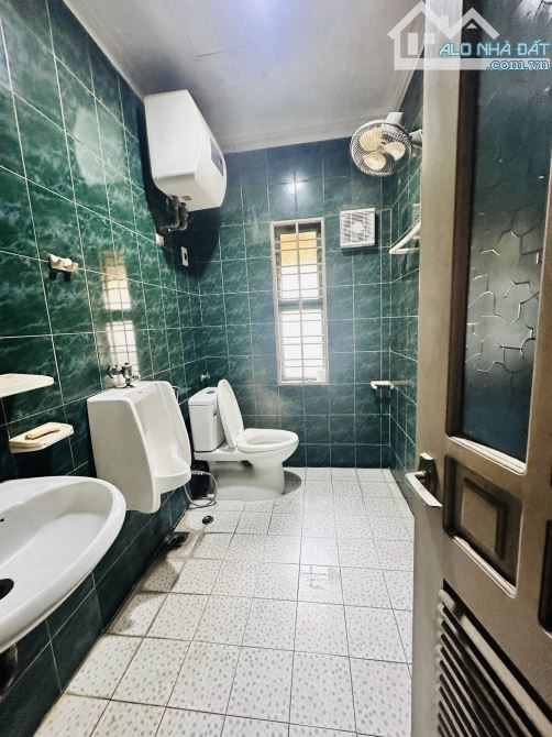 SIÊU HIẾM PHÂN LÔ HOÀNG QUỐC VIỆT CẦU GIẤY 65m2 x 5T,Mt 4.5m GIÁ21.6 TỶ Ô TÔ VÀO NHÀ THÔNG - 4