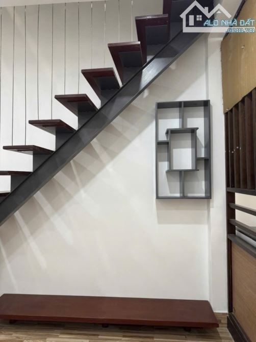 🔥 1 CĂN RA MT HUỲNH VĂN BÁNH, 50m2, 2 TẦNG, 2 PN, 2WC. GIÁ : 9,3 tỷ 🔥 - 4