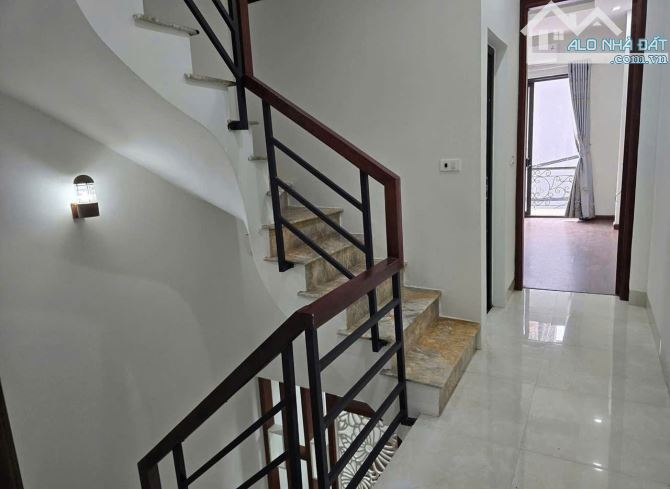 Cần bán nhà Văn Phú-Hà Đông, vị trí gần tòa Victoria Văn Phú, hưởng trọn tiện ích 2 KĐT - 4
