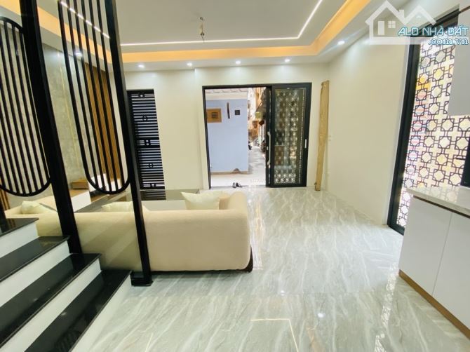 💥 TỪ LIÊM - PHÂN LÔ CÁN BỘ - Ô TÔ 7 CHỖ ĐỖ CỬA - LÔ GÓC 2 MẶT NGÕ - NHÀ MỚI Ở LUÔN - FULL - 4