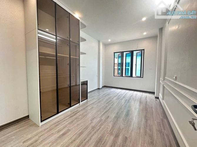 HOÀNG HOA THÁM – 25/28M² – 4 TẦNG – MT 3.4M – 6.48 TỶ - 4