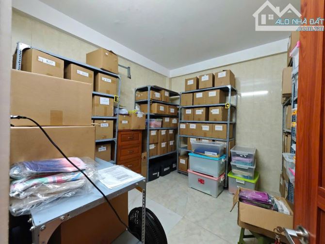 BÁN NHÀ 2 TẦNG ĐƯỜNG LÊ THỊ RIÊNG - THIÊT KẾ THOÁNG - RỘNG RÃI - 4