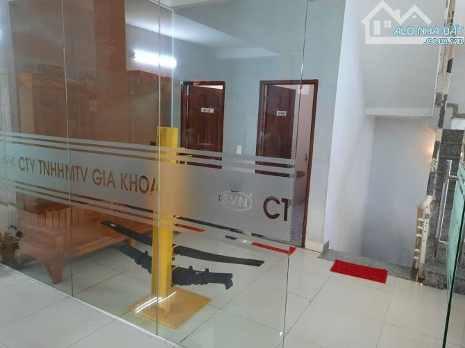 QUẬN 12, BIỆT THỰ 3 TẦNG LÔ GÓC VIEW ĐẸP, KV 15x20m, CHỈ 25.5 TỶ - 4