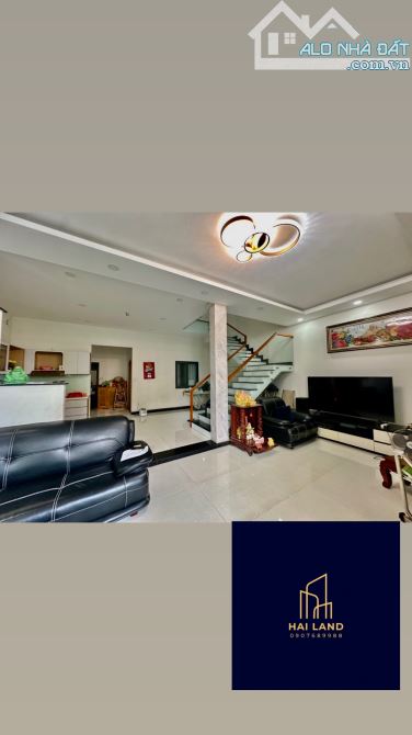 BIỆT THỰ GẦN CHỢ XUÂN THỚI THƯỢNG HÓC MÔN – NGANG KHỦNG 8M – 160M² – 3 TẦNG – CHỈ 7.35 TỶ - 4