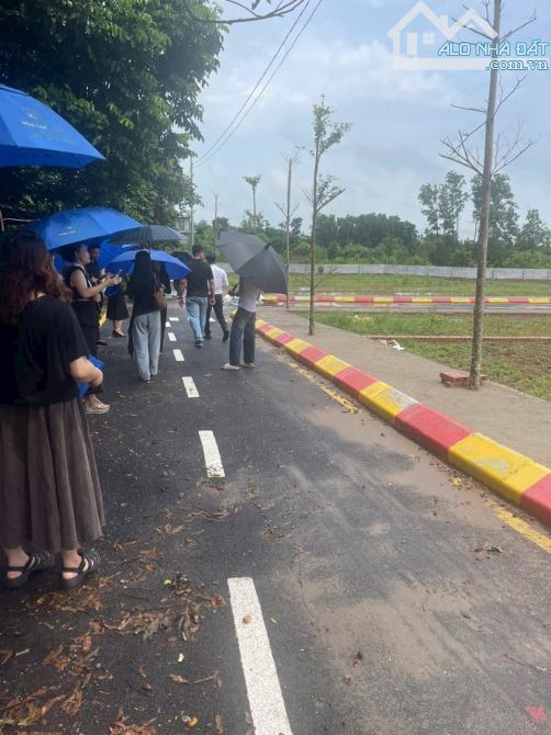 BÁN ĐẤT TP VỆ TINH HOÀ LẠC OTO VÀO TẬN ĐẤT - 4