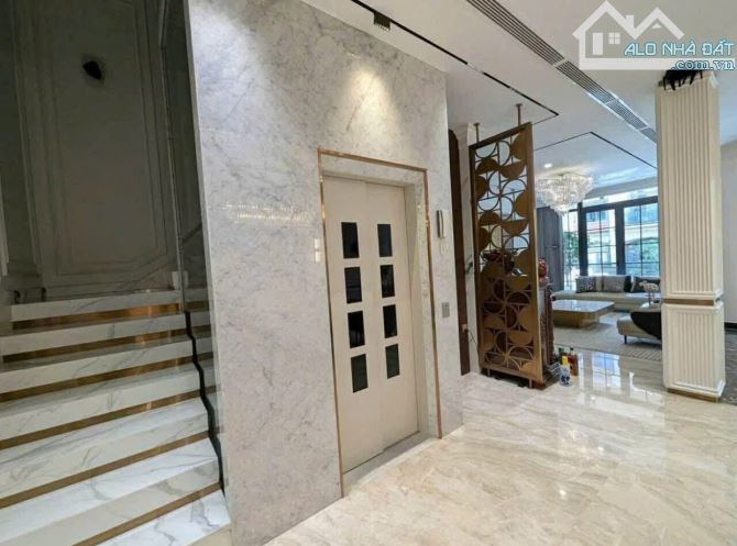 Biệt Thự khu Vip Nguyễn Trọng Tuyển, Q.TB - DTSD ~600m2, Hầm 4 Tầng full nội thất, 70 Tỷ - 4