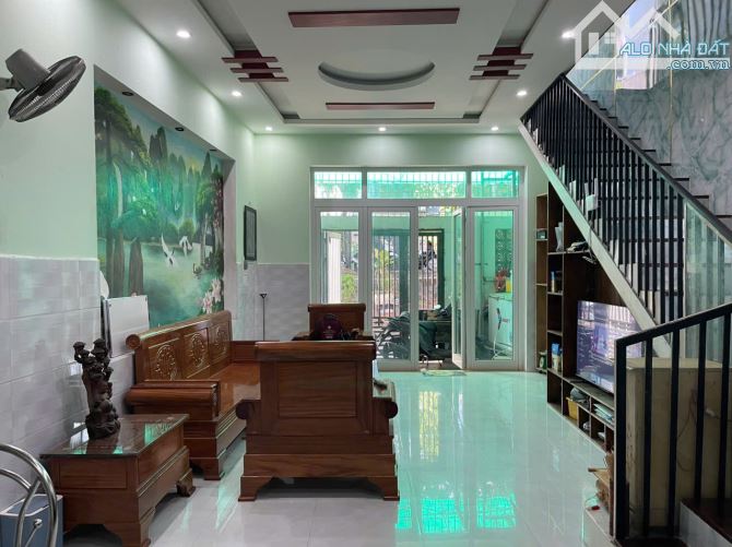 CHÍNH CHỦ BÁN NHÀ  MẶT TIỀN KẸP KIỆT ĐƯỜNG NGUYỄN XUÂN HỮU - 4