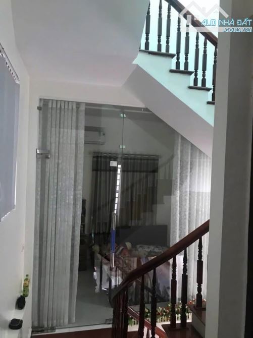 Thím e đang cần bán nhà 4t,45m tại Ngô Thì Sĩ,Hà Đông tiện ích tốt chỉ 8t - 4