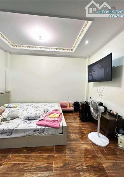 Nhà mới đẹp Nguyễn Đình Chiểu quận 3 - 4