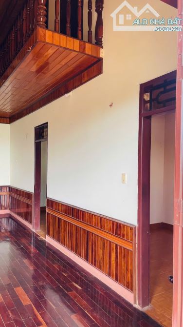 2000m2 chỉ 3tỷ sở hữu khu nhà 2 tầng full thổ cư gỗ xịn 150m2, đã trồng sẵn sầu riêng - 4