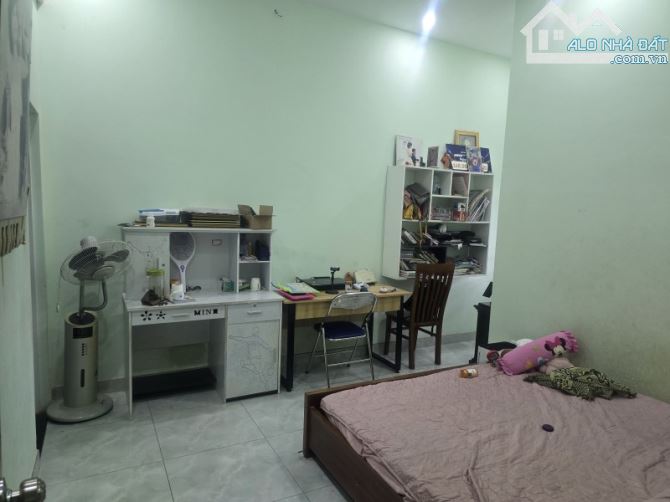 NGÔP NGÂN HÀNG,bán nhanh nhà 2 Tầng 125 m²,SHR đường nhựa 12m - 4