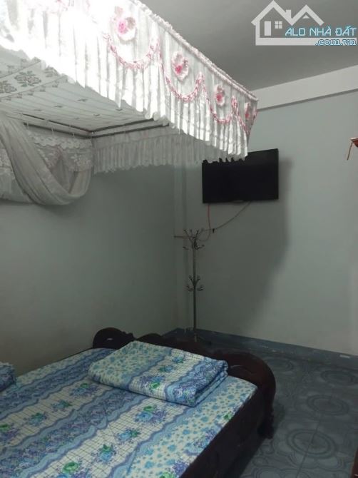 BÁN NHÀ MẶT TIỀN LÊ DUẨN DIỆN TÍCH RỘNG. DT: 6x32M. GIÁ: 6,3 TỶ - 4