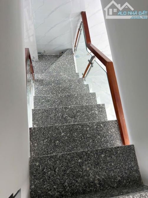 NHÀ SỔ HỒNG RIÊNG - HOÀN CÔNG CHUẨN - HUỲNH TẤN PHÁT - TÂN PHÚ QUẬN 7- CHỈ - 4