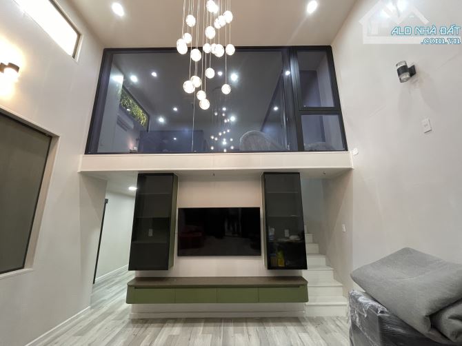 Bán Nhà Ngay Bãi Tắm Mỹ Khê, Đi Bộ Tắm Biển, 84m2, 2 Tầng chỉ 4.x tỷ - 4