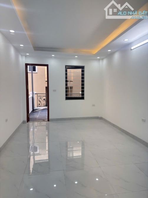 🏡TRUNG TÂM CẦU GIẤY.GIÁ 10.2 TỶ , 38 M2 MT3.5 ♥️6 TẦNG THANG MÁY NHÀ XÂY MỚI  KÍNH KOONG- - 4