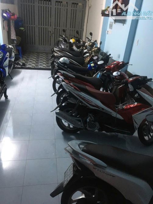 Bán nhà CMT8 Quận 3 - Ngang 6.1x16m CN 84m2 - HĐT 20tr/th - cách MT 50m - nhỉnh 10 tỷ - 5