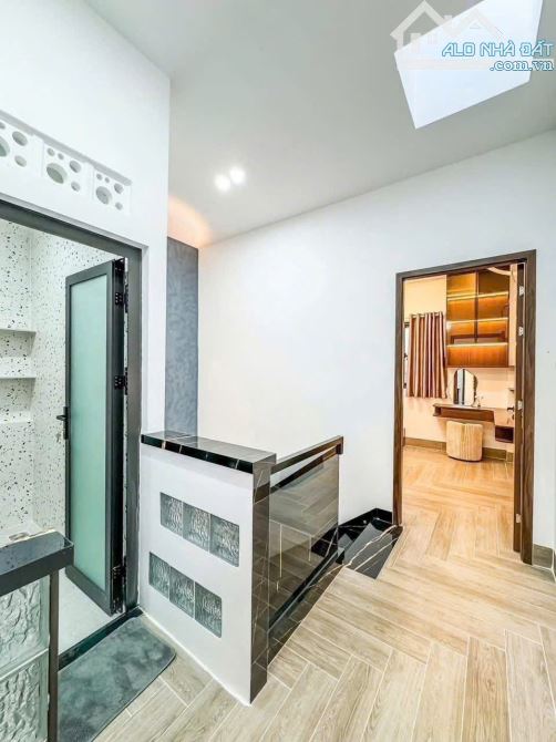 BÁN NHÀ MỚI XÂY MT ĐINH ĐỨC THIỆN, GẦN CỔNG CHÀO HUYỆN CẦN ĐƯỚC, 105M2, GIÁ 2 TỶ 6 - 5