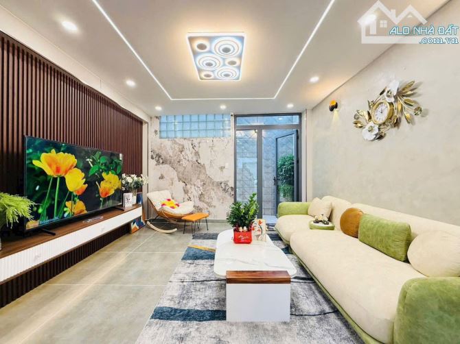 SIÊU PHẨM 5 TẦNG THANG MÁY 450KG, KHU ĐỒNG BỘ PHẠM VĂN CHIÊU GÒ VẤP, 4*15m, NHỈNH 9 TỶ - 5