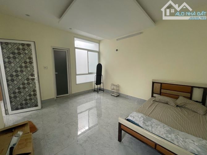 Nhà 1 trệt 1 lầu hẻm thông ô tô P Tam Hiệp giá chỉ 3,299 tỷ - 5