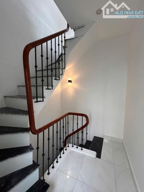 Siêu Hiếm ! BÁN NHÀ VĂN CHƯƠNG ĐỐNG ĐA, 15m Ô TÔ, NGÕ THÔNG, 5T, 3 NGỦ NHÀ ĐẸP Ở NGAY - 5