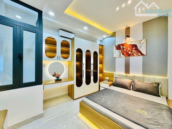 Chính chủ bán nhà 4 tầng Gò Vấp khu đồng bộ, gần Emart, hẻm ô tô, 7 tỷ + - 5