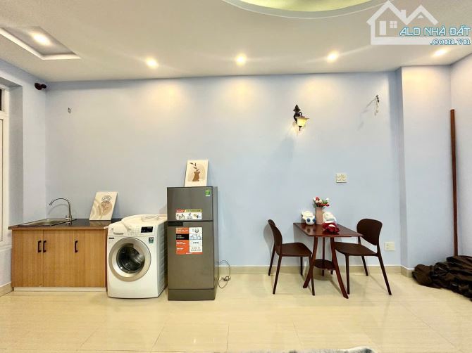 Căn hộ ngay trung tâm quận 4 mới, máy giặt riêng từng phòng, gần đại học Luật, quận 1 - 5