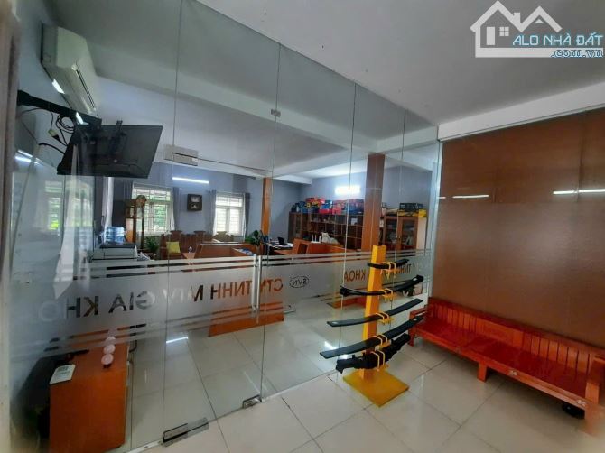 QUẬN 12, BIỆT THỰ 3 TẦNG LÔ GÓC VIEW ĐẸP, KV 15x20m, CHỈ 25.5 TỶ - 5