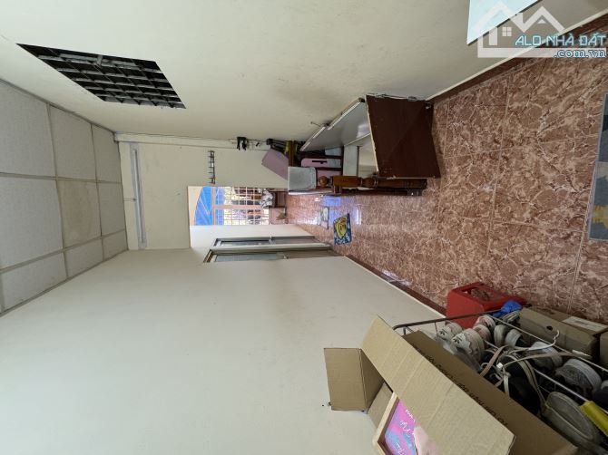 Chính chủ bán gấp nhà Đoàn Văn Bơ, Quận 4 - 5