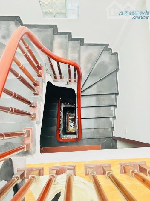 🏡 NHÀ ĐẸP – BÁN NHÀ NGUYỄN KHOÁI-GẦN PHỐ– CÁCH Ô TÔ 10M – NGÕ THÔNG HAI ĐẦU-35m2-6.65 TỶ - 5