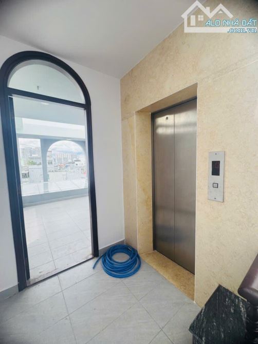 Ngay Chợ Nguyễn Sơn Nhà Mới Ở Liền, 6Tầng Có Thang Máy, 4x18m, Đường 12m - 5