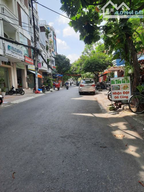 - NGAY TRƯỜNG QUỐC TẾ VIỆT ÚC - HẺM THÔNG NGUYỄN NGỌC LỘC - GIÁ CHỈ 4,3 TY, 4 TẦNG - 5
