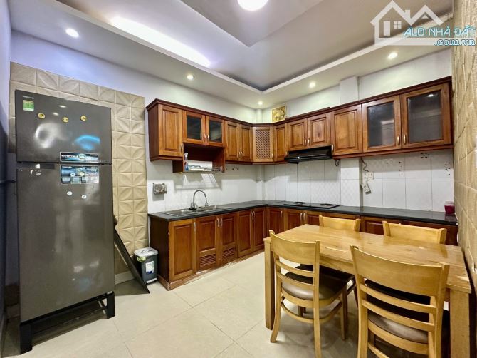 Nhà tặng full nội thất - Ngang 4M - Gần Landmark - Nguyễn Hữu Cảnh, BT - 5