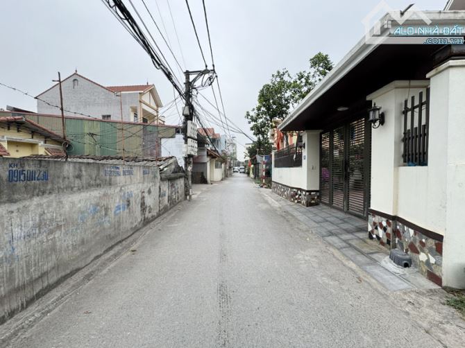 Cần bán lô góc 46,6m2 đất mặt đường xóm 2 Đông Dư, Phường Bát Tràng. Đường ô tô tránh - 5