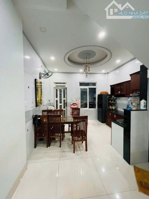 NHÀ TÂN BÌNH BÁN GẮP ,NHÀ2TẦNG , DT 40M2 , , ĐƯỜNG NGUYỄN PHÚC CHU ,GIÁ DƯỚI 5TỶ - 5