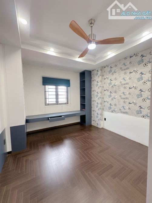 BÁN NHÀ MẶT TIỀN NGAY ĐỘC LẬP TÂN SƠN NHÌ 162.6m2 SD 4 TẦNG - 9. X TỶ - 5