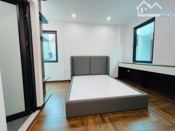 NHỈNH 7 TỶ! NHÀ ĐẸP PHỐ YÊN HOÀ, CẦU GIẤY, DT 30M2 - MT 4M - LÔ GÓC - 5