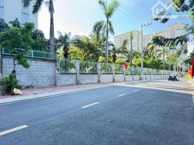GẤP BÁN nhà xưởng đường 16m QL1A 825m2 ngang 33m ngay CVPM Quang Trung chỉ 33 tỷ. - 5