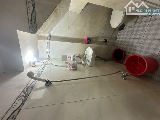 ☎️ NHÀ ĐẸP 3 TẦNG - GIÁP TÂN PHÚ - GẦN LÊ THÚC HOẠCH - 21M2- CHỈ 2.1 TỶ - 6