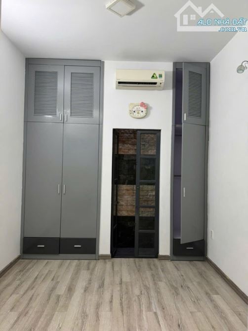 🔥 1 CĂN RA MT HUỲNH VĂN BÁNH, 50m2, 2 TẦNG, 2 PN, 2WC. GIÁ : 9,3 tỷ 🔥 - 6