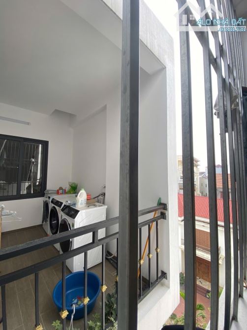VÂN CANH : NHÀ 5T-32/37M - VỊ TRÍ ĐẸP , 7 CHỖ ĐỖ CỬA - TIỆN ÍCH GẦN - 6