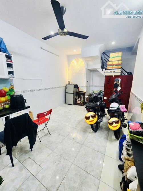 Nhà Hiếm Hoàng Hoa Thám, Q.PN, DT 39m2 giá chưa đến 4 Tỷ - 6