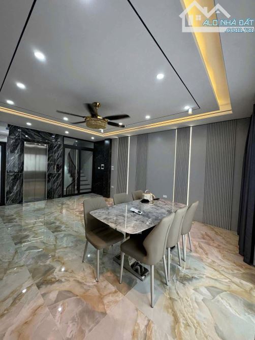 @&&&& NHÀ MỚI NGUYỄN VĂN CỪ – GIA THUỴ – FULL NỘI THẤT 🔸 THANG MÁY XỊN 60m mt5m - 6