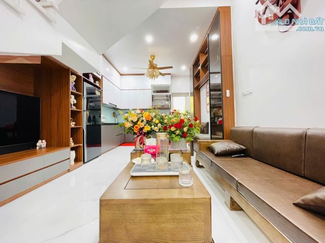 LƯU HỮU PHƯỚC – 66M² – 4 TẦNG – MT 4.1M – GARA, Ô TÔ ĐỖ CỬA – 19 TỶ - 6