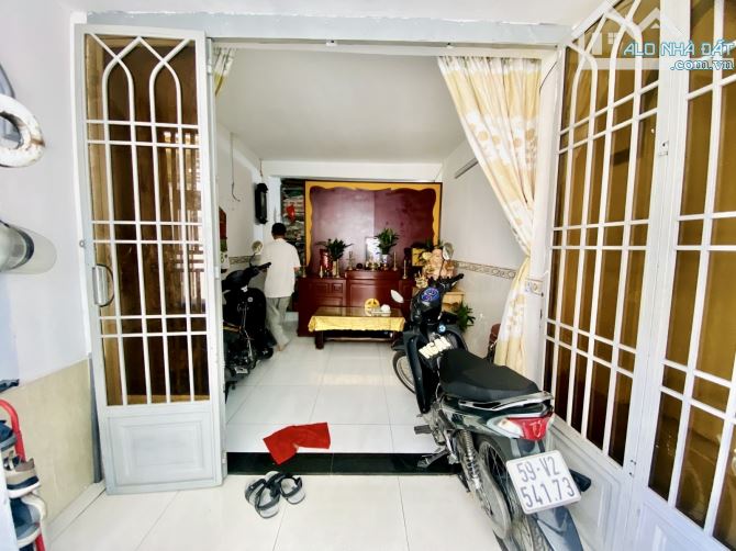NHÀ Hẻm Xe Hơi THÔNG - 2 TẦNG – NGAY CV LÀNG HOA, P.9 GÒ VẤP – CHỈ 4.3 TỶ - 6