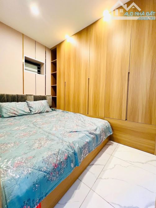 Nhà Lô Góc - Full Nội Thất - Tập thể Phương Mai- Đống Đa - Dt:65m2/2PN*nhỉnh 3 tỷ - 6